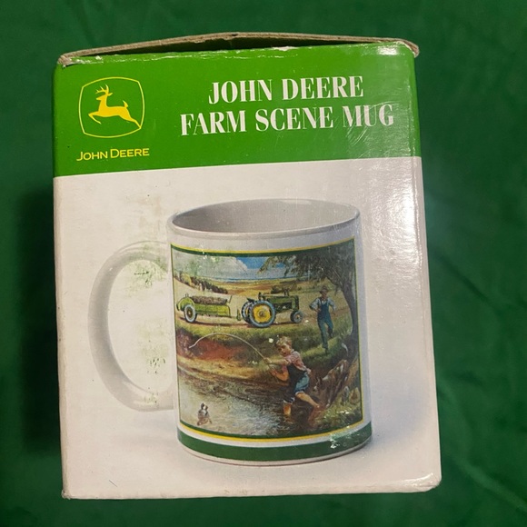NEW JOHN DEERE FARM SCENE TRACTOR MUG W/BOX - Picture 4 of 11